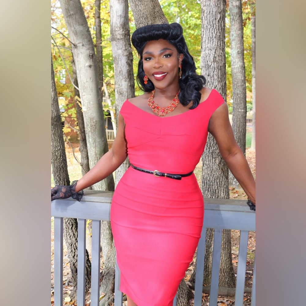 Off Shoulder Pencil Dress (RED)